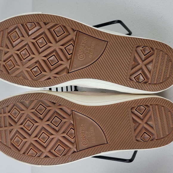 Converse Chuck Taylor 2 All Star Green  beige unisex shoes Sneakers - Picture 8 of 12